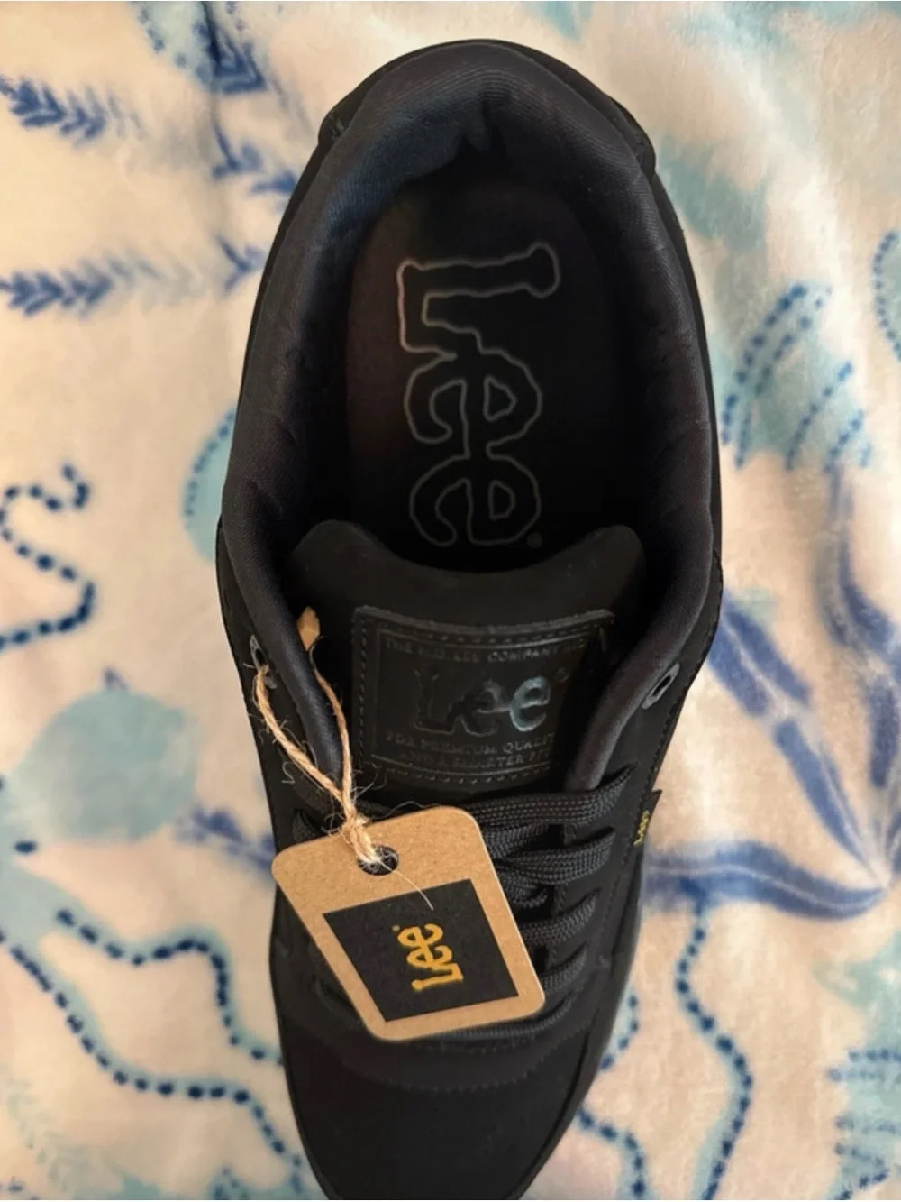 Lee Men's All-Black Lace-Up Casual Sneakers